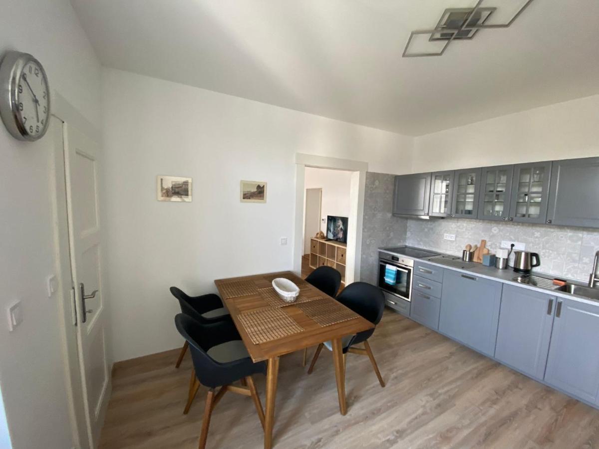Apartman Xaveriova Praha Exteriér fotografie